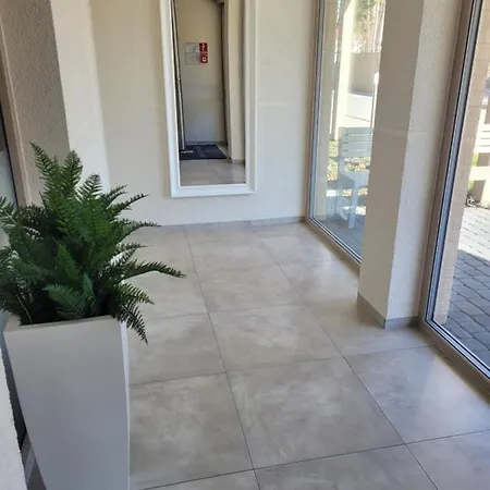 Park View アパート ミエルノ